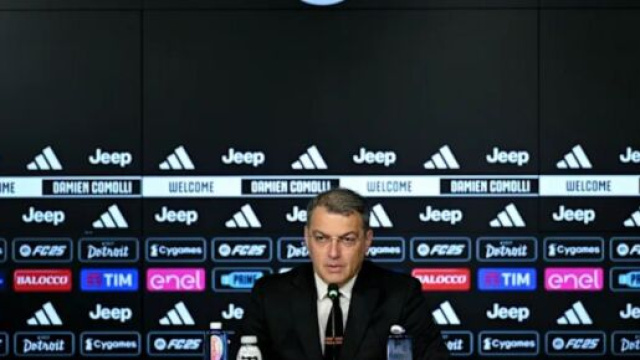 Damien Comolli in conferenza stampa &copy; Juventus FC