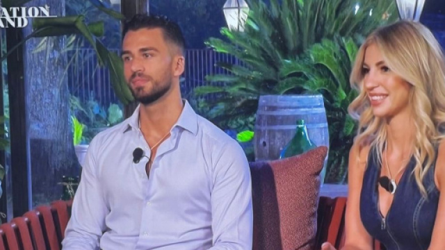 Rosario e Lucia a Temptation Island &copy; Canale 5.
