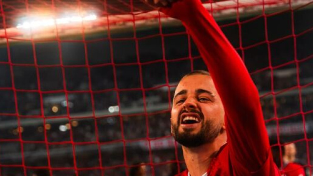 L'esterno Edon Zhegrova &copy; LOSC Lille