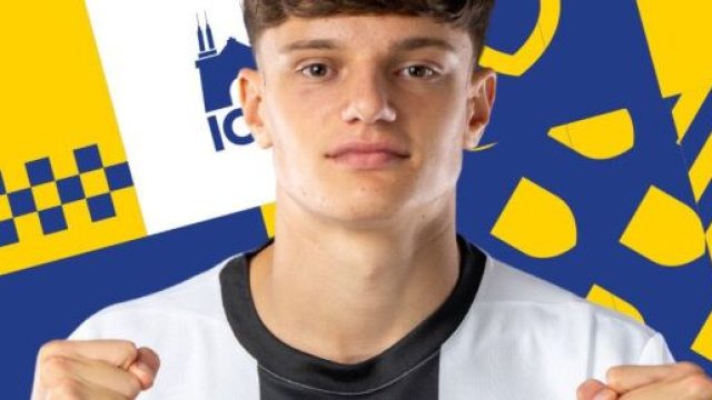 Giovanni Leoni in un'immagine promozionale &copy; Parma Calcio 1913