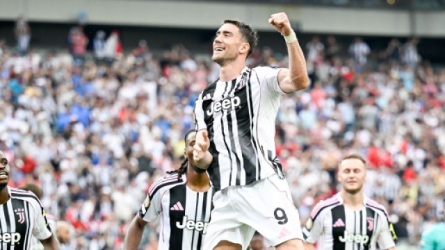 Dusan Vlahovic esulta dopo un gol &copy; Juventus FC