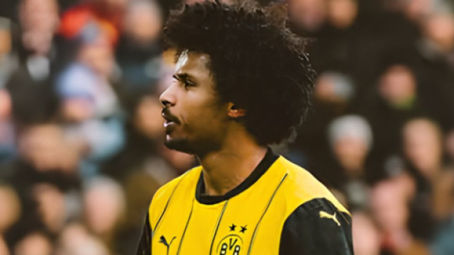 Karim Adeyemi con la maglia del Dortmund &copy; profilo Instagram karim_adeyemi