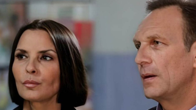 Marina e Roberto di Un posto al sole - screenshot &copy; Rai