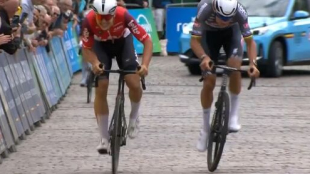 La vittoria di Mathieu Van der Poel &ndash; &copy; Screenshot Eurosport.