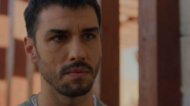 Il perdi Nuh in una scena de La Notte nel cuore &copy; Mediaset.