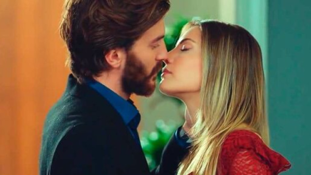 Kemal e Yildiz in Forbidden Fruit &ndash; &copy; Mediaset.