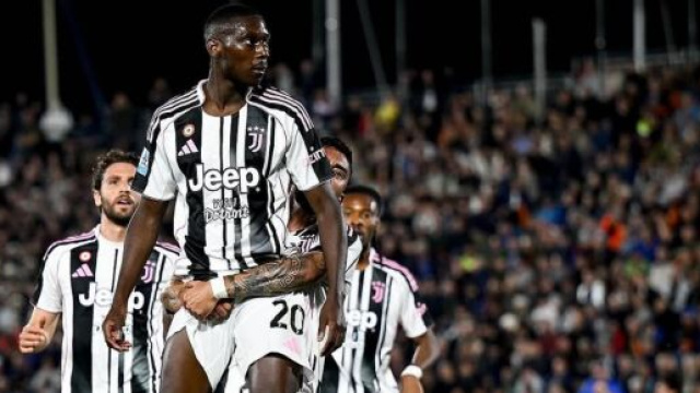 Randal Kolo Muani esulta dopo un gol con la maglia della Juventus &copy; Instagram r_kolomuani