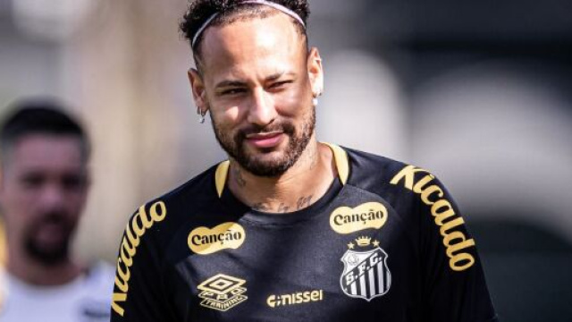 L'attaccante Neymar &copy; Santos Futebol Clube