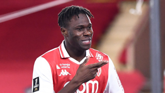 Wilfried Singo in campo (&copy;Instagram)