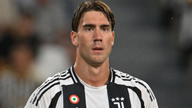 Dusan Vlahovic in campo &copy; Juventus FC.