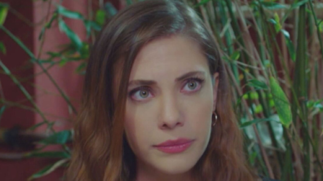 Yildiz in una scena di Forbidden Fruit &copy; Mediaset.