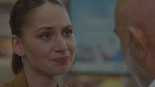 Il personaggio di Ipek in Tradimento &copy; Mediaset.