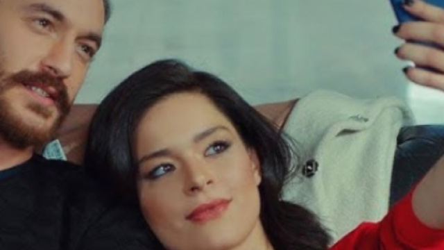 Kemal e Zehra in Forbidden Fruit &copy; Mediaset.