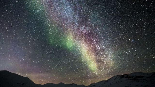 Cielo di stelle sulle montagne - pixabay.com