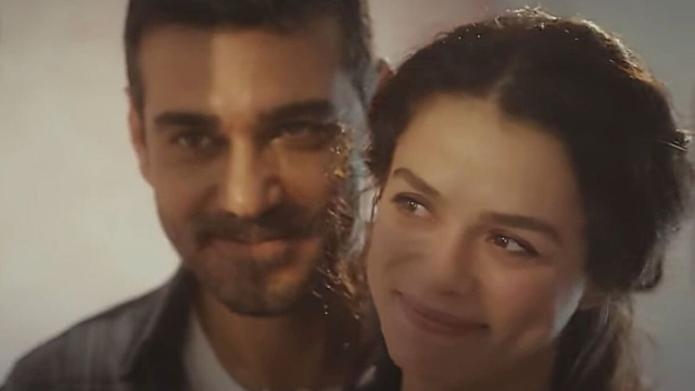 In foto Bahar e Sarp &copy; Mediaset