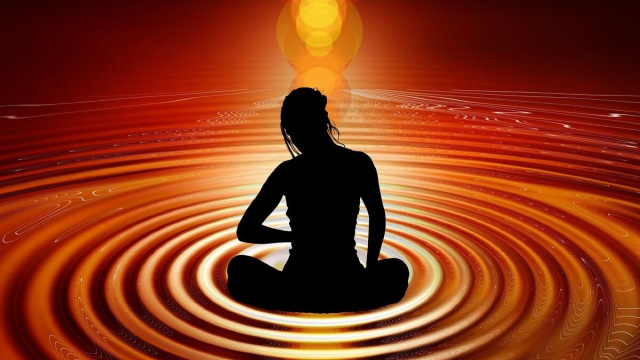 Donna in meditazione Yoga - &copy; Pixabay IA.