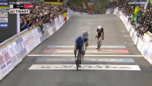 L'arrivo di Giulio Ciccone ai Mondiali di ciclismo - &copy; Screenshot Eurosport