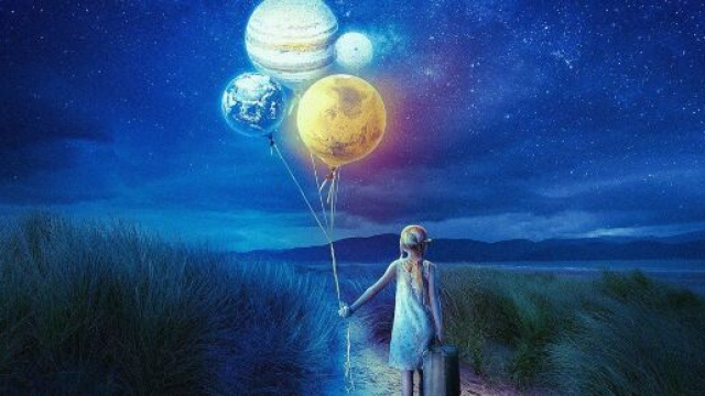 Quattro pianeti rappresentati da palloncini retti da una bimba &copy; Pixabay.