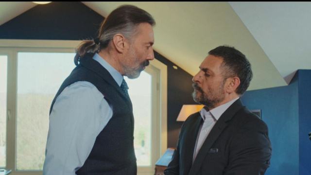 Amzi e Nezir in una scena de La forza di una donna &copy; Mediaset.