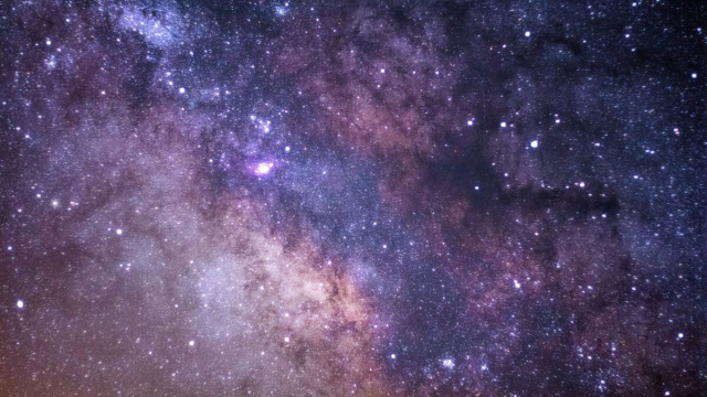 Universo con nebulose e stelle - pixabay.com