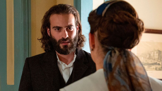 Catalina e Adriano de La Promessa &copy; Mediaset.