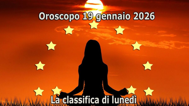 Donna in posizione yoga al tramonto con stelle ed elementi grafici - &copy; Roberta Carsoli.