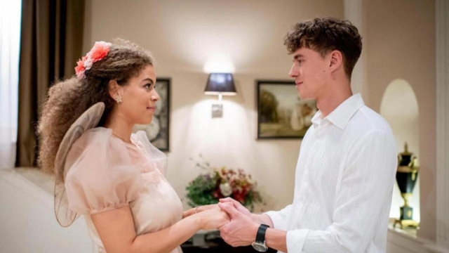 Ana e Philipp (Soluna-Delta Kokol e Robin Schick) - Tempesta d'amore &copy; Mediaset