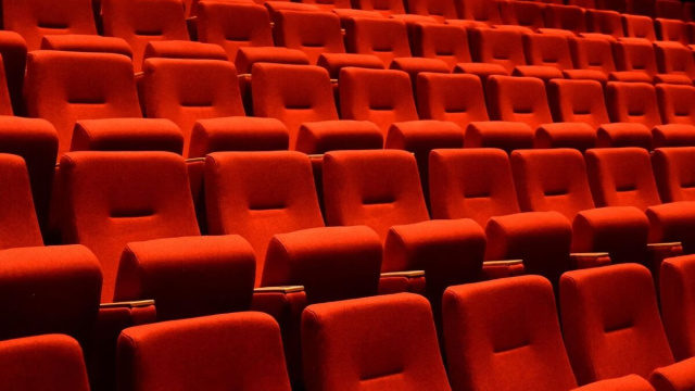 Posti a sedere vuoti in un Cinema.