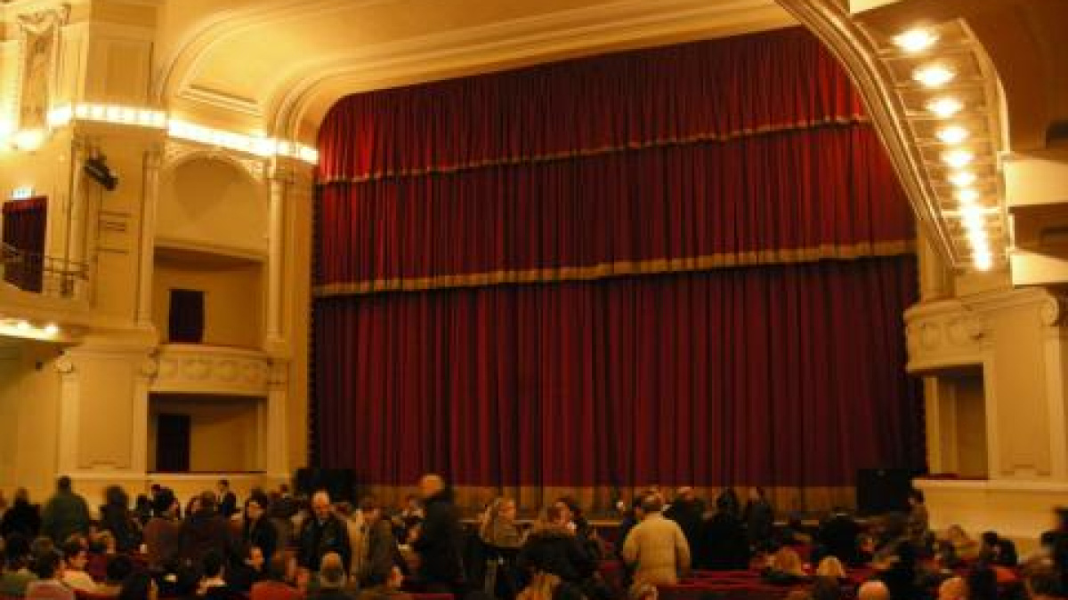 Prato celebra Britten con Muhly: debutto di An Archive in Three Parts