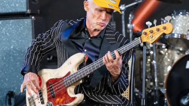 Flea dei Red Hot Chili Peppers (&copy;Facebook)