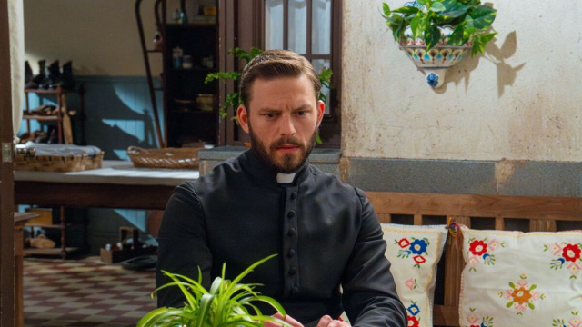 Samuel in una posa de 'La Promessa' &copy; Immagine Mediaset