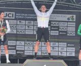 Matthew Clark sul podio - &copy; The Hive Bicycle Shop