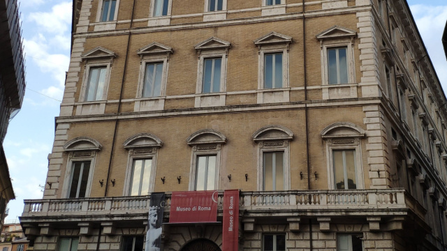 Palazzo Braschi, Roma (Wikimedia Commons).