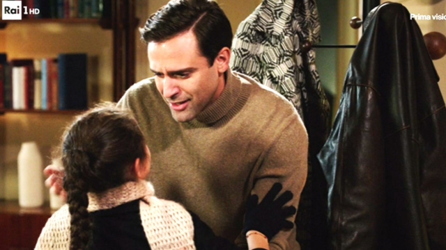 Enrico in scena &copy; Il Paradiso delle signore