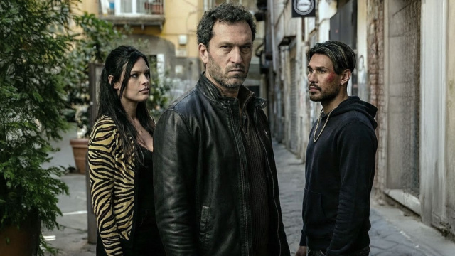 Eduardo Sabbiese (Fiorenzo Madonna) e la sua banda &copy; Un Posto al Sole Rai