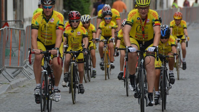 Un gruppo di ciclisti - &copy; Pixabay