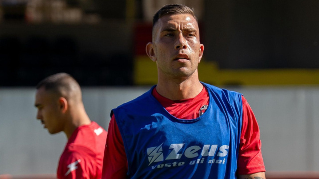 L'attaccante del Crotone, Jacopo Murano - &copy; Facebook / FcCrotone