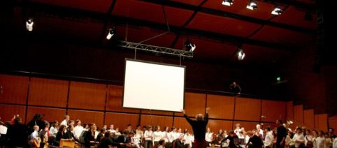 Santa Cecilia: Juraj Valčuha dirige Abduraimov in un concerto imperdibile