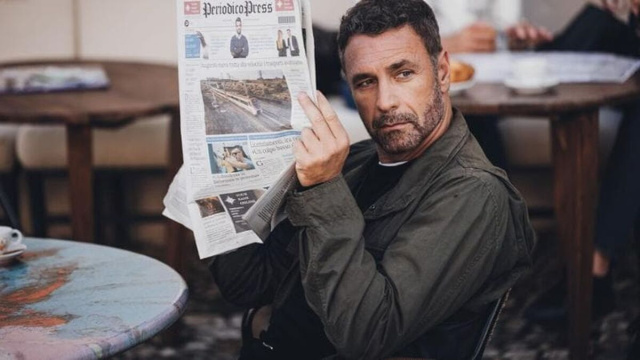 In foto Raoul Bova in Don Matteo &copy; Rai