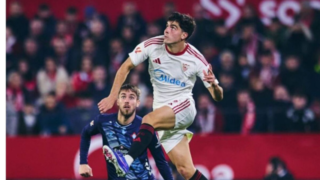 Juanlu S&aacute;nchez, esterno del Siviglia- Foto da &copy; Siviglia