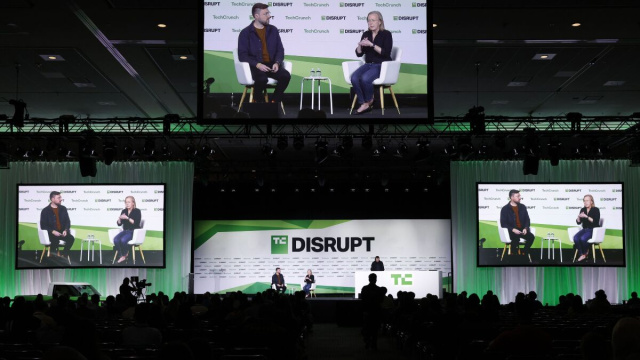 Only 1 week: 50% discount for +1 is ending  TechCrunch &copy; Creative Commons