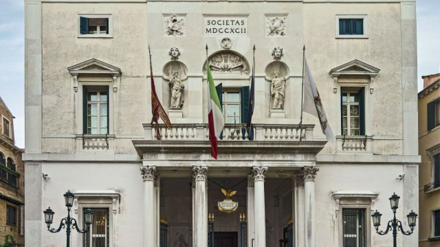 Gran Teatro La Fenice - Wikipedia &copy; Creative Commons