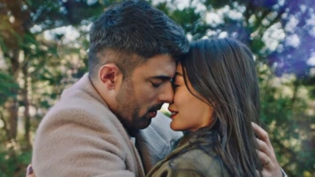 Farah e Tahir di Io sono Farah &copy; Mediaset.