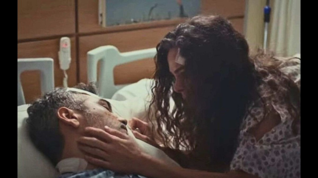 Sarp e Bahar in una scena de La forza di una donna &copy; Mediaset.