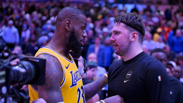 Doncic ai Lakers e Davis ai Mavericks: Trade shock in NBA! Dunkest &copy; Creative Commons