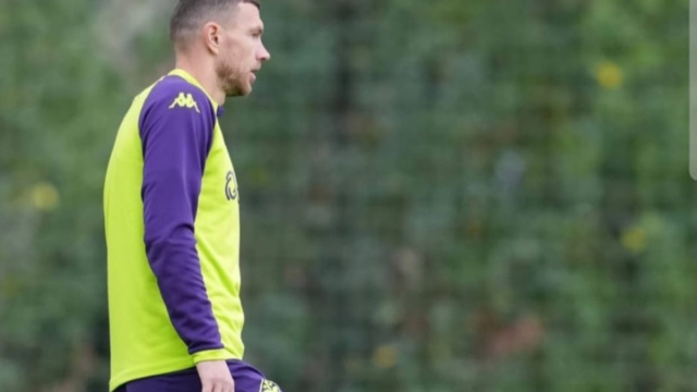 Edin Dzeko (Foto &copy; Instagram-Official Fiorentina)