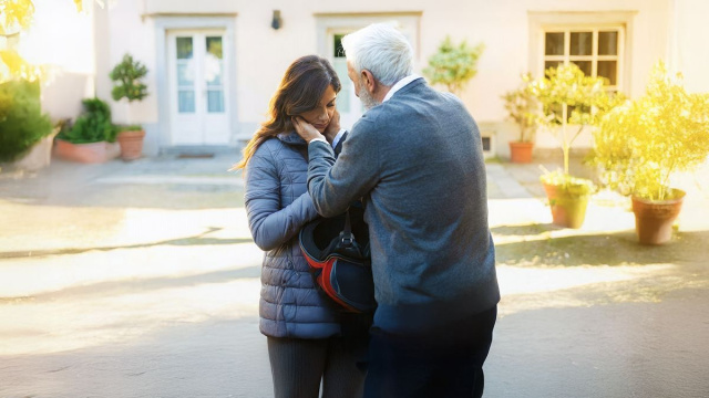 Rosa Picariello (Daniela Ioia) e Raffaele Giordano (Patrizio Rispo) &copy; Un Posto al Sole Rai