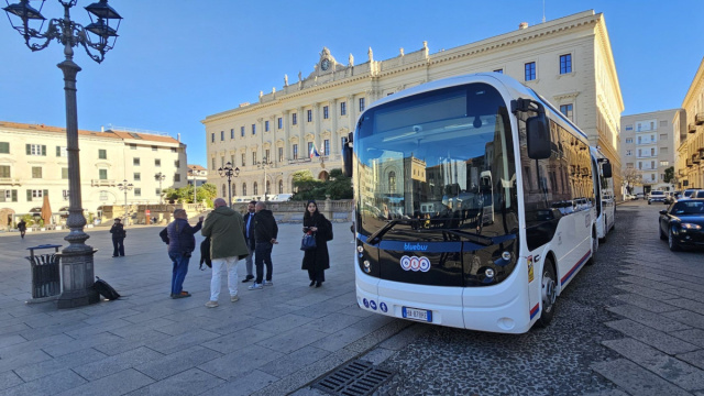 ATP Sassari d&agrave; il benvenuto a tre minibus elettrici Bluebus &copy; Creative Commons