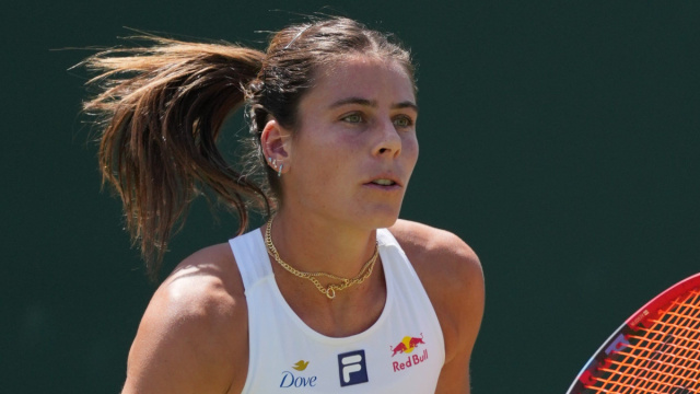 Emma Navarro &ndash; Yonex USA &copy; Creative Commons