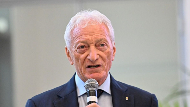Gli auguri di buon lavoro al neo Presidente del CONI Luciano ... &copy; Creative Commons
